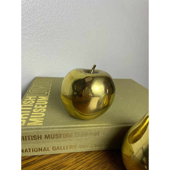Vintage MCM Set of Two Brass Apple and Brass Pear - Picture 2 of 7